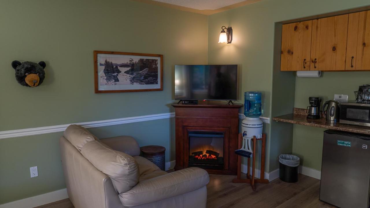 Wild Pacific Guest Suites Ucluelet Luaran gambar